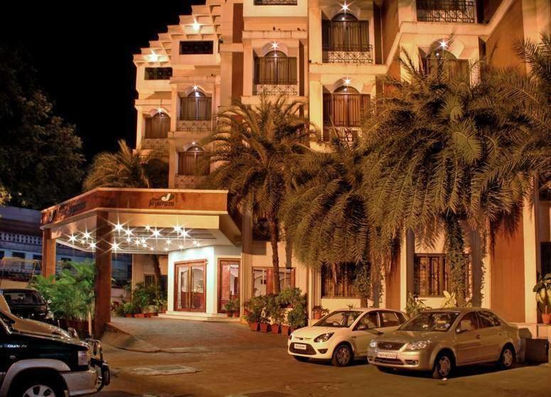 Hotel Jayaram Pondicherry Exterior photo